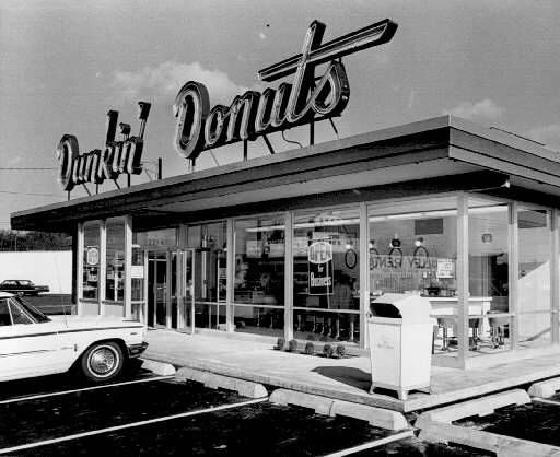 Foto eerste dunkin winkel